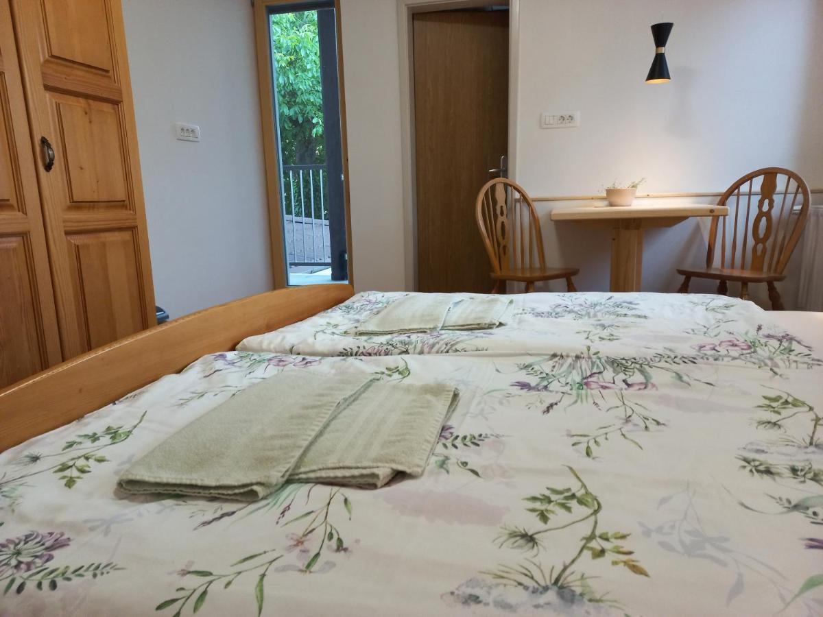 Sobe Levc Bed & Breakfast Mozirje Eksteriør bilde
